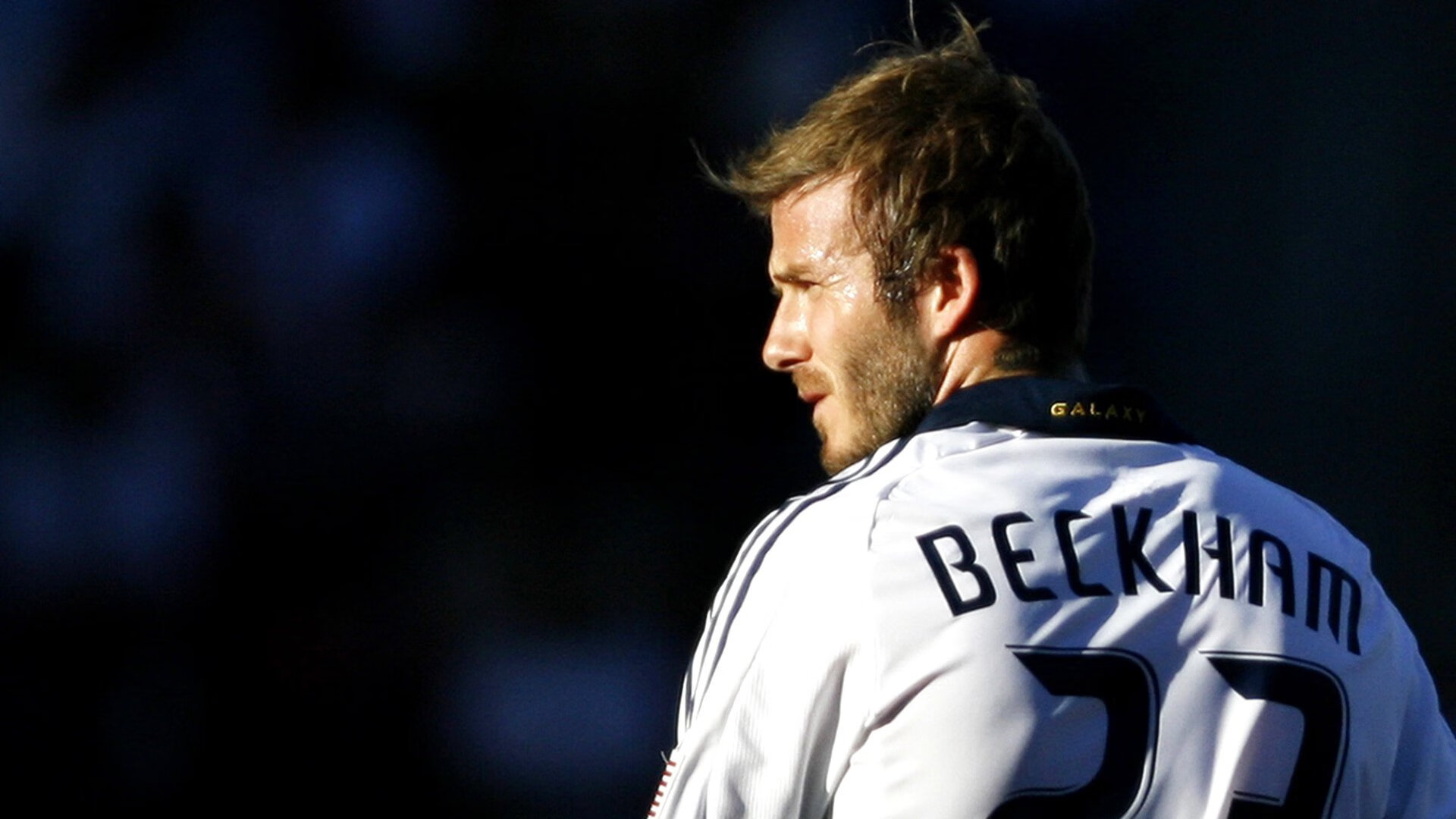 JIUYOU GAMING-未来足球：全场摄像头与AI结合，实现全面赛事数据采集，足球未来赛事app