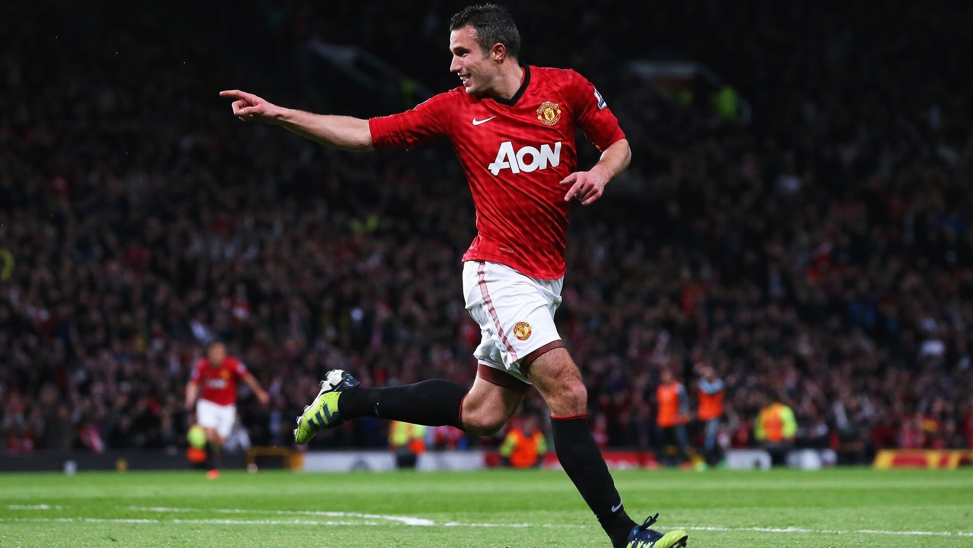 裁判新规持续优化,打造更公平的比赛环境,裁判宣布比赛结果